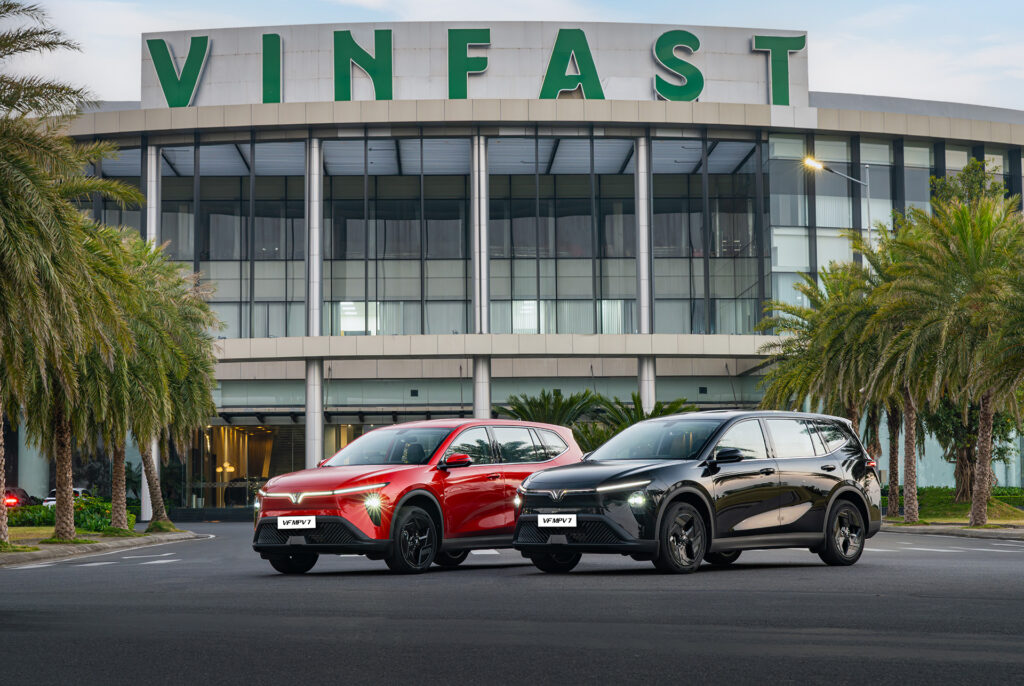 VinFast-MPV7